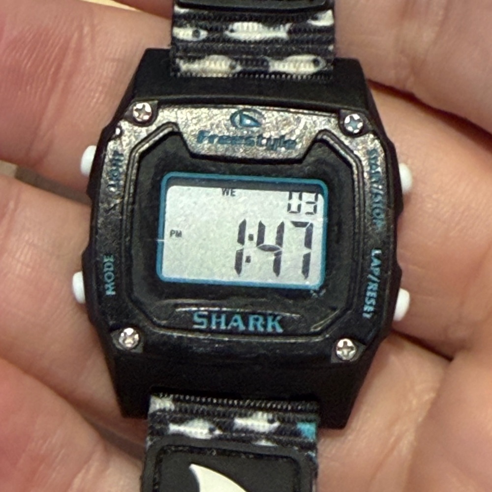 Shark School Mini Clip Freestyle Shark Digital Watch